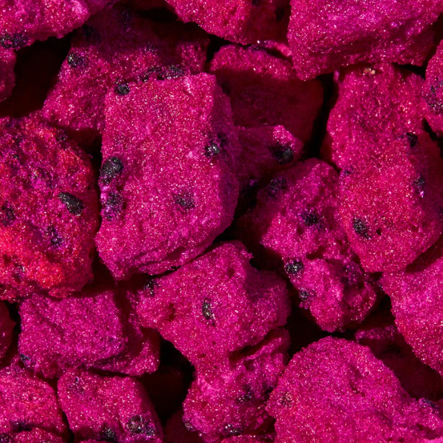Premium Freeze Dried Red Dragon Fruit Cubes & Slices – Natural Crispy Pitaya Snack | Vietnam OEM Supplier, No Additives - Image 2