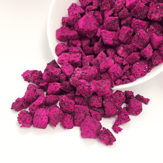 Premium Freeze Dried Red Dragon Fruit Cubes & Slices – Natural Crispy Pitaya Snack | Vietnam OEM Supplier, No Additives - Image 3