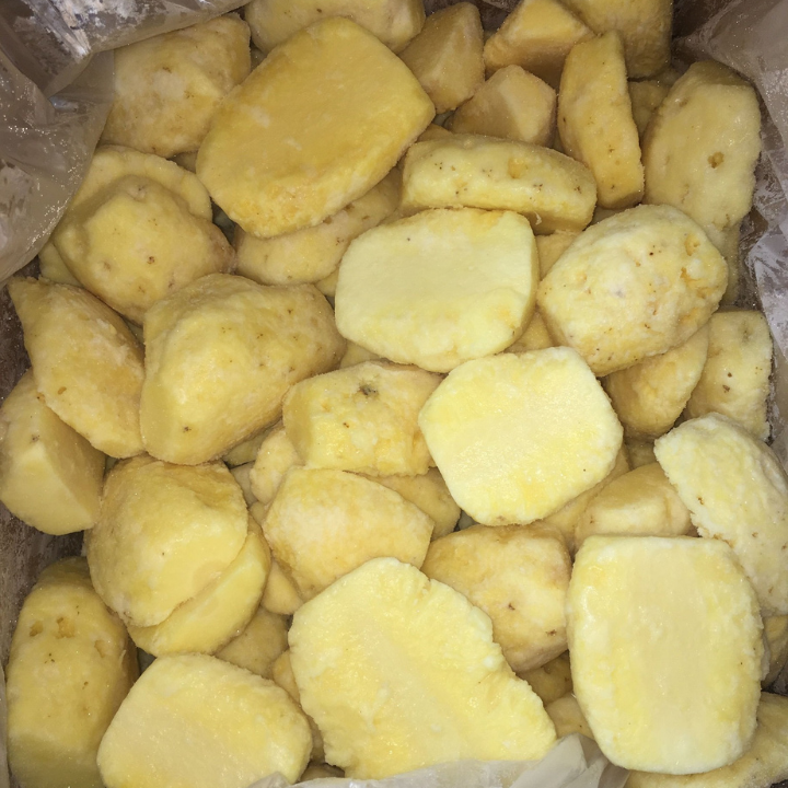 IQF PINEAPPLE HALVES FROM VIETNAM - Image 4