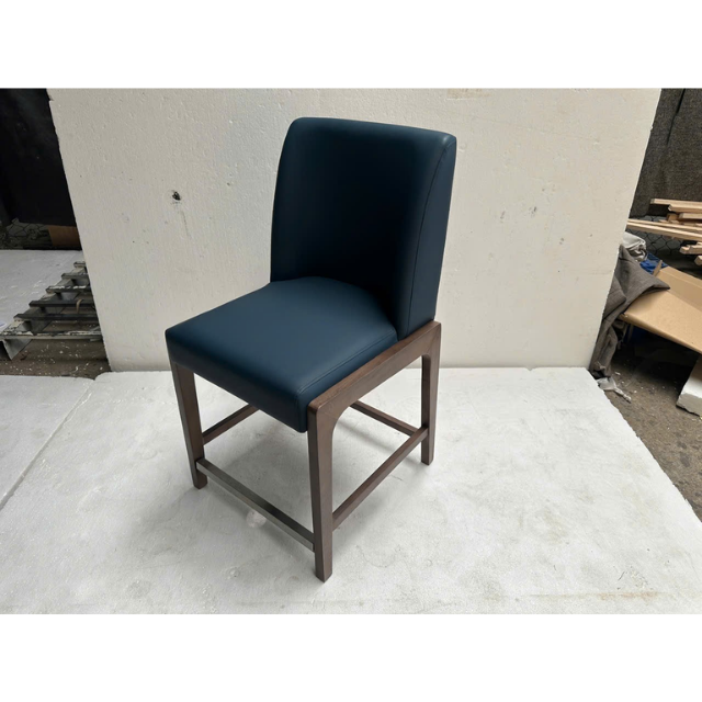 New Model Counter Stool for Seating Sets Holiday Inn Express Brand - High Quality Solid Wood Chair Lobby from Vietnam Factory - Image 2