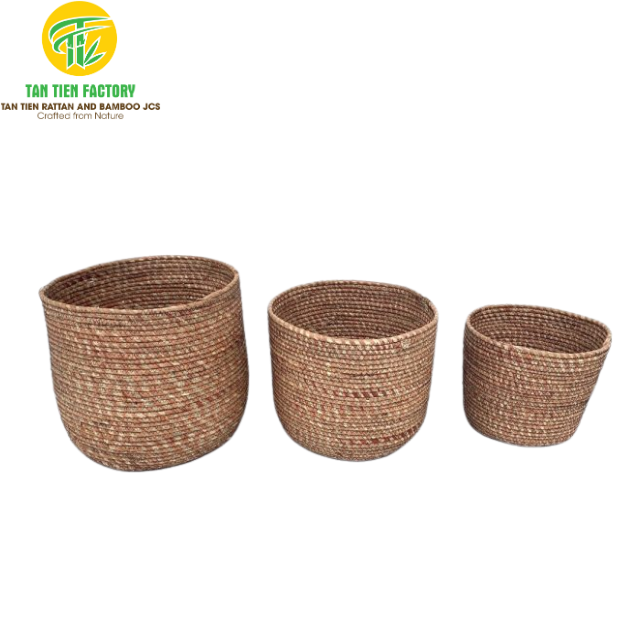 Corn Husk Storage Basket, Round, Natural Brown