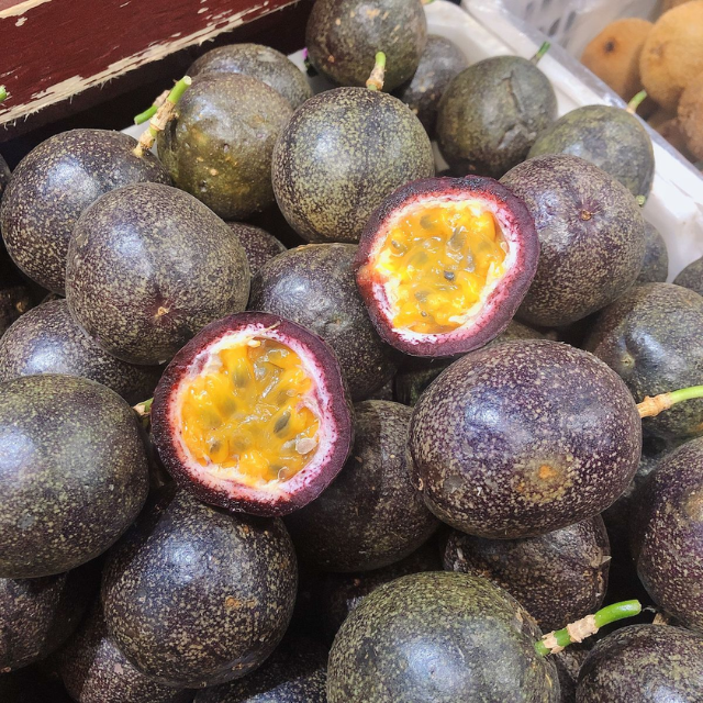 Fresh Passion Fruit - Image 3