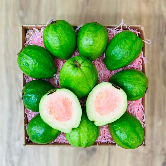 Fresh Red Guava - Image 3