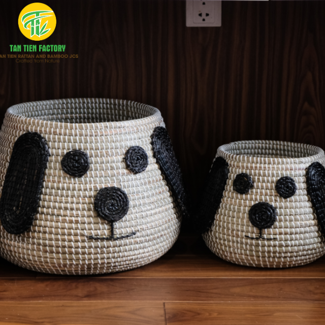 Handwoven Seagrass Puppy Face Storage Basket