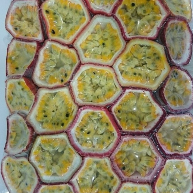 IQF Frozen Passion Fruit Halves - Image 2