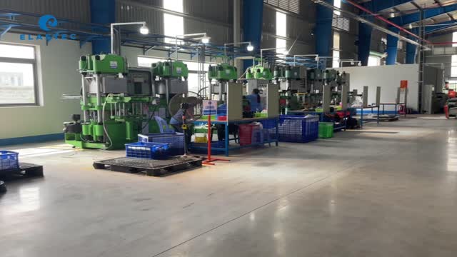 OEM ODM Plastic Pet Products Custom Design Wholesale Factory Direct Dog Cat Toys Cleanroom Manufacturing Supplier Vietnam - Video thumbnail